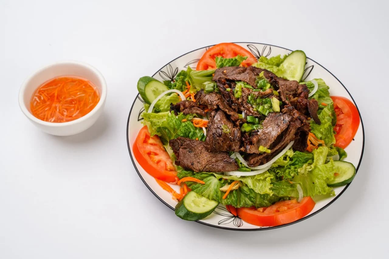 Charbroiled Meat Salad