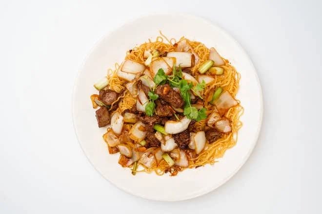 Diced Filet Mignon Steak with Garlic Noodles