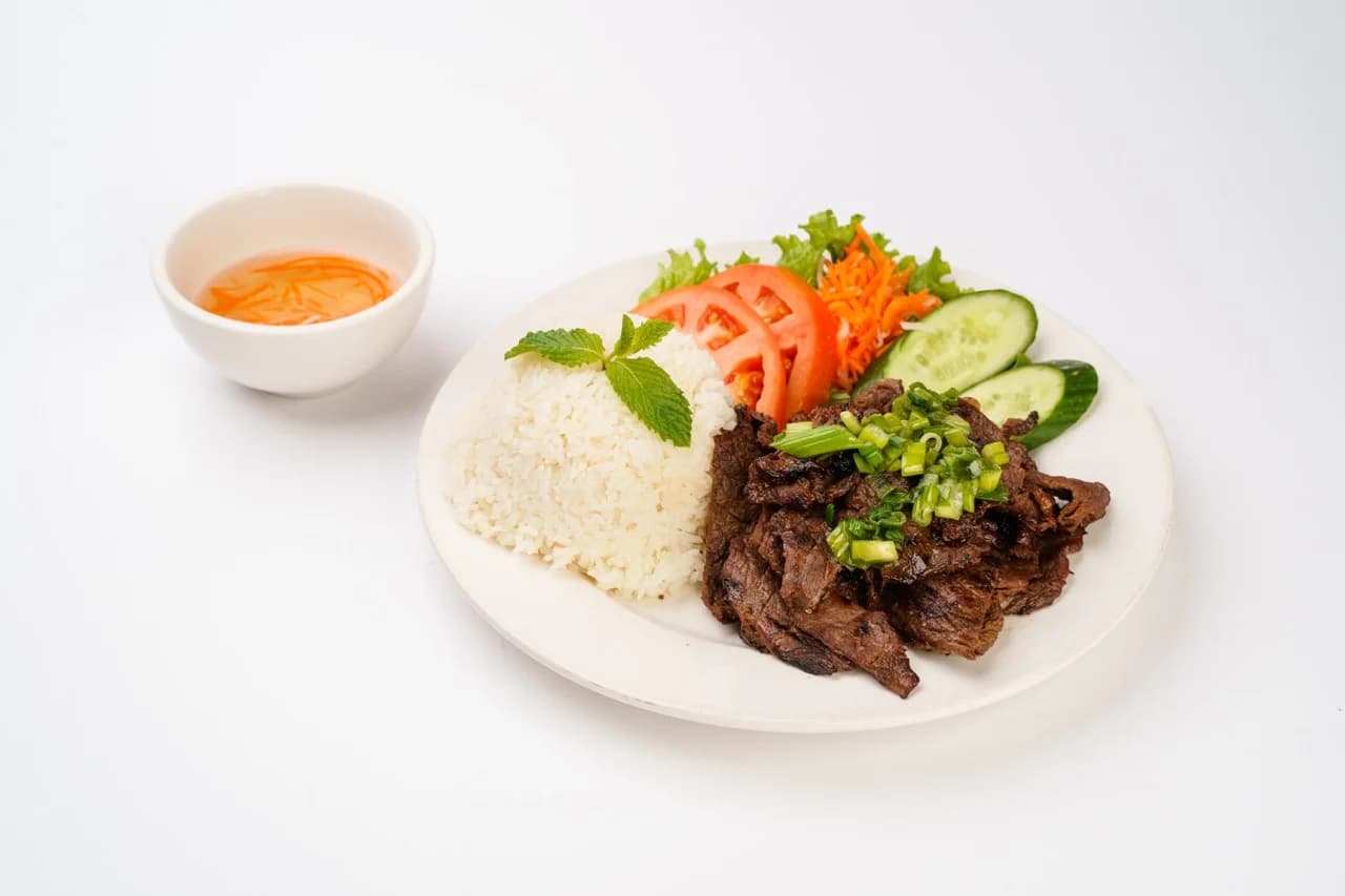 Rice Plate with Charbroiled Beef